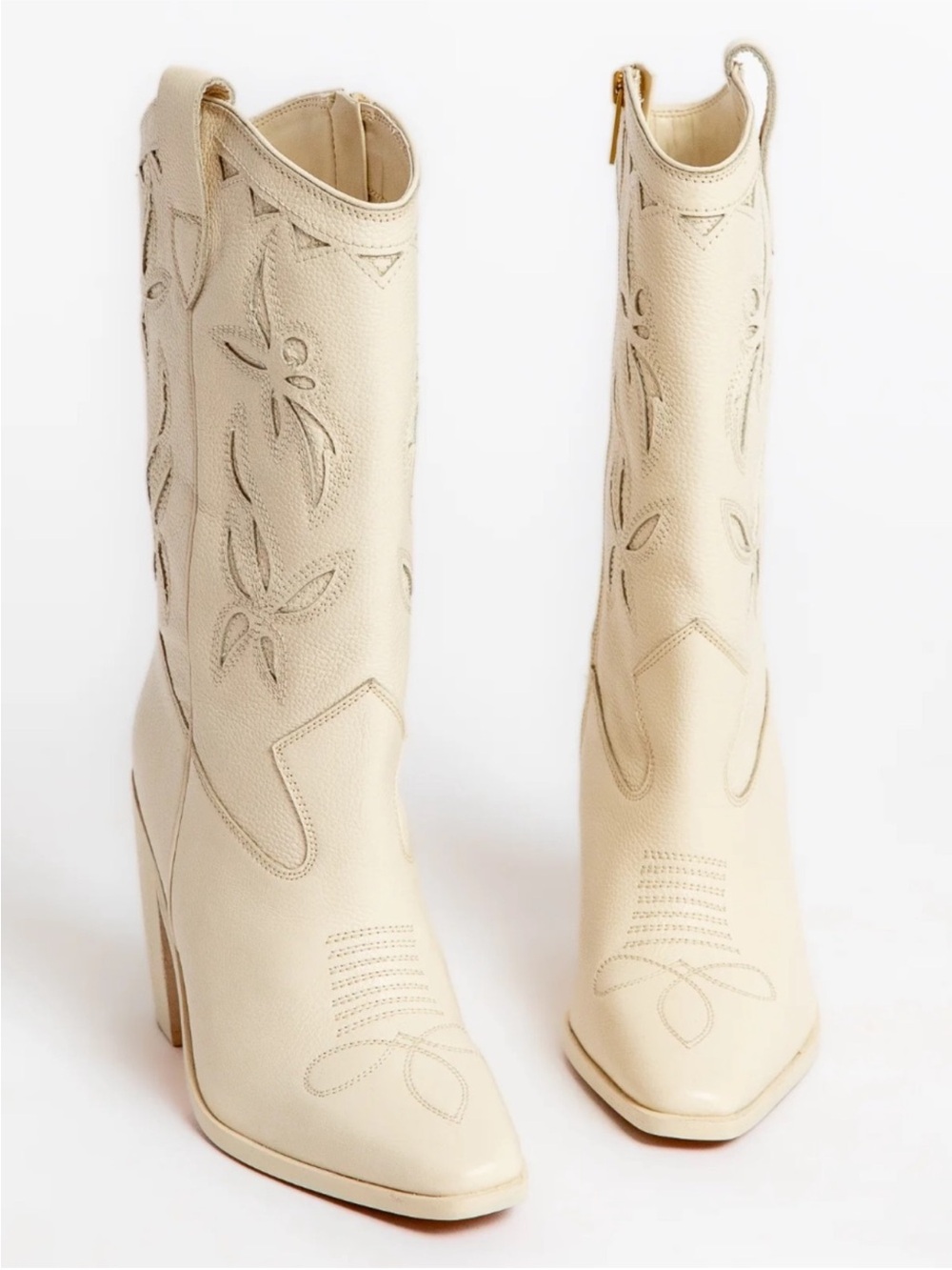 NEW Vince Camuto Alisah Western Boots in Rich Cream New!